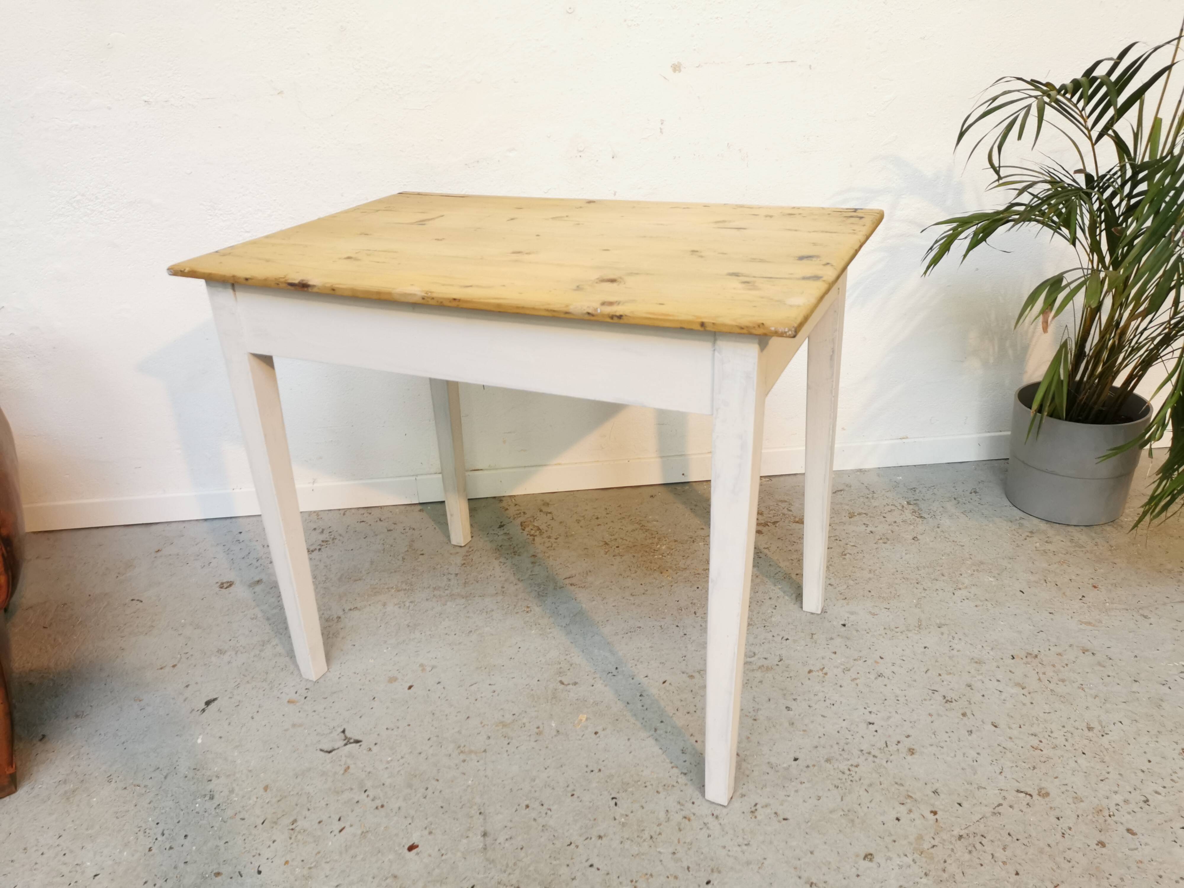 Table de ferme vintage