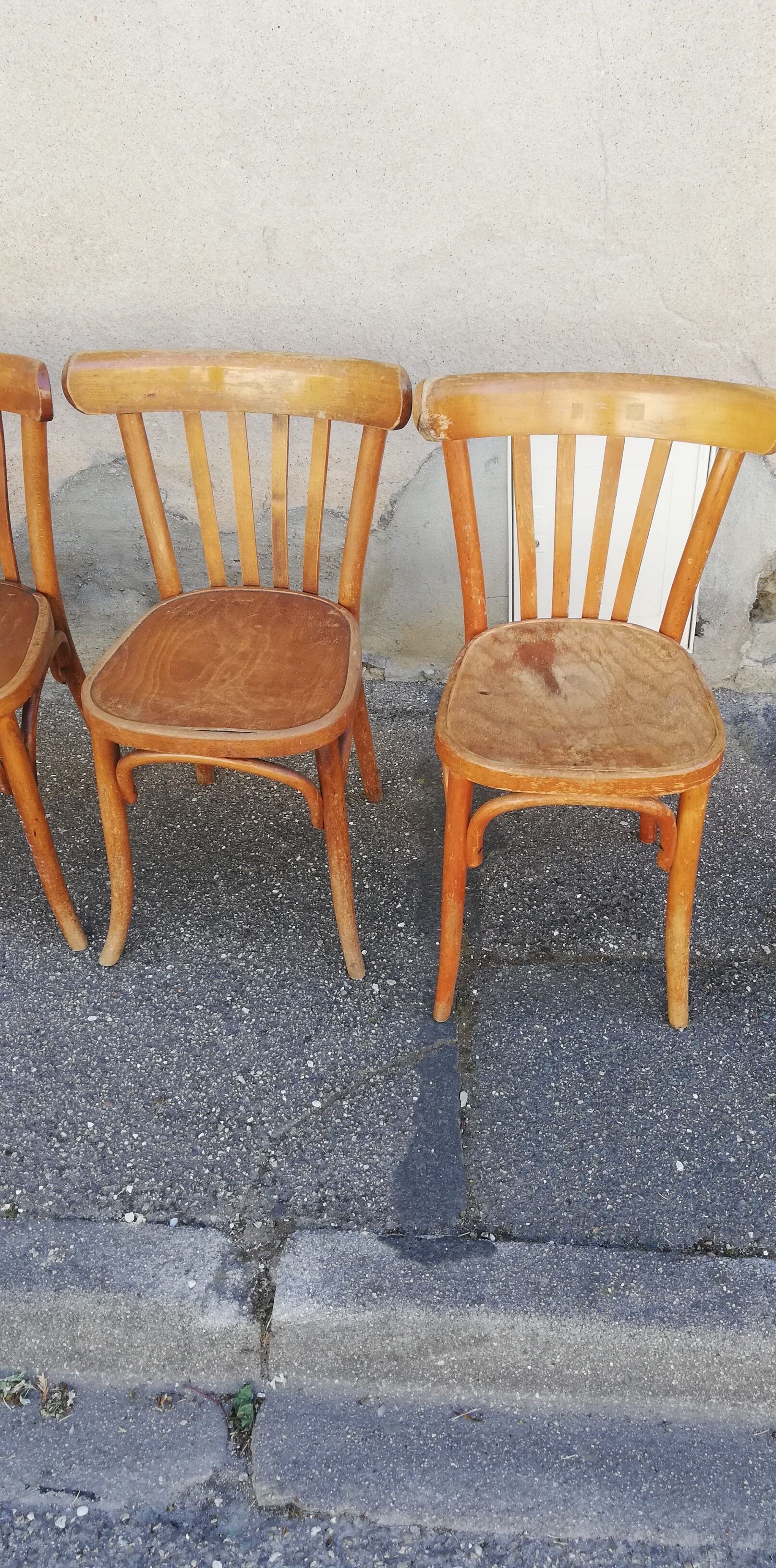 Set of 5 bistro chairs