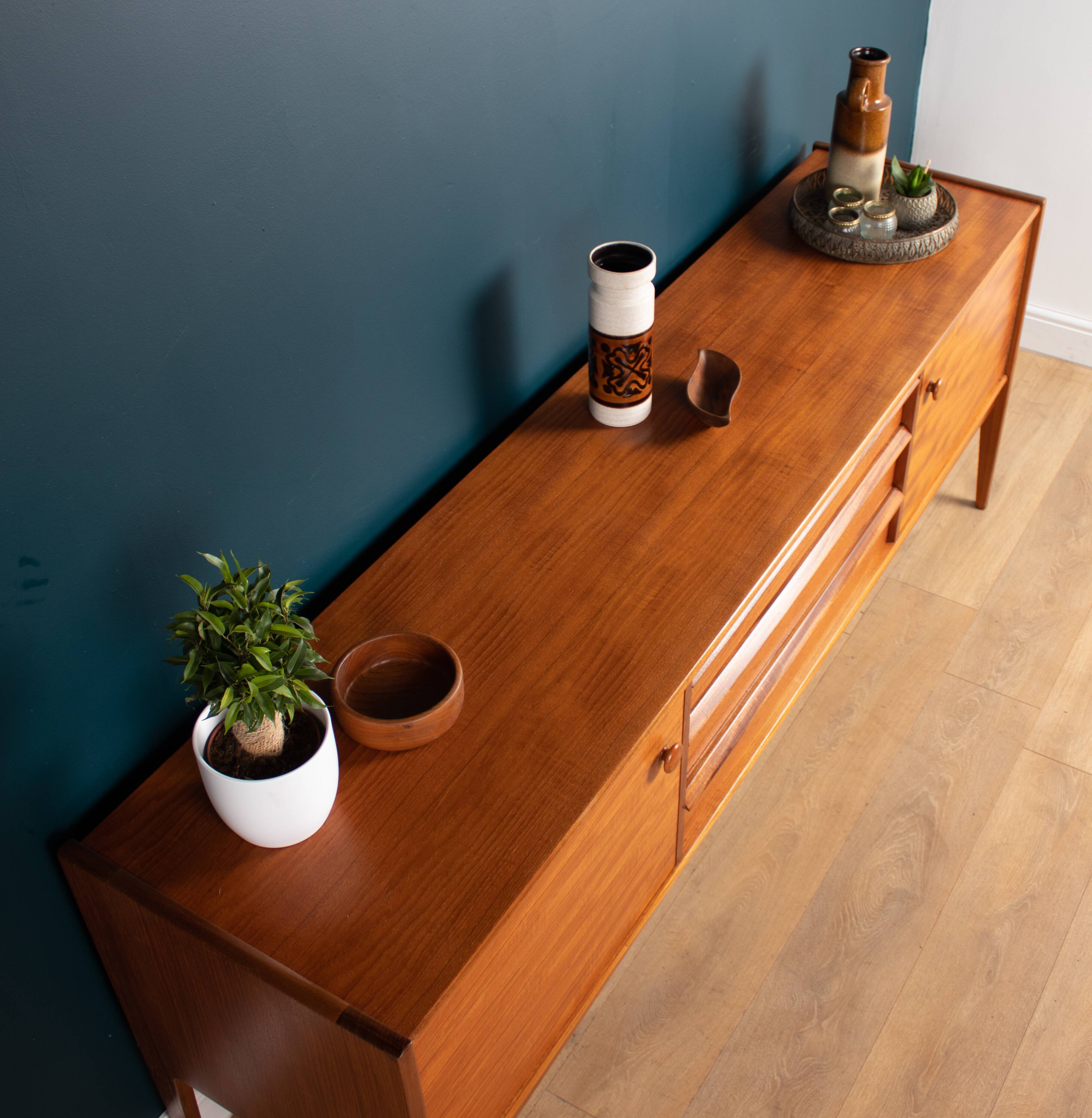 Enfilade par John Herbert pour A.Younger Ltd