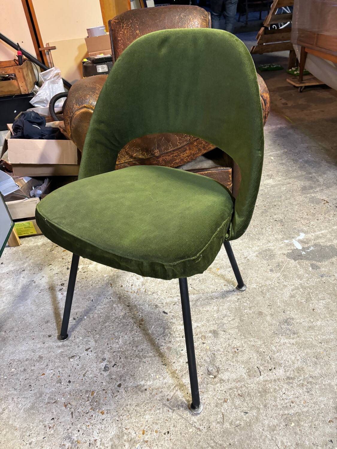 Antique Saarinen chair