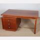 Bureau moderniste en bois, travail des années 1940