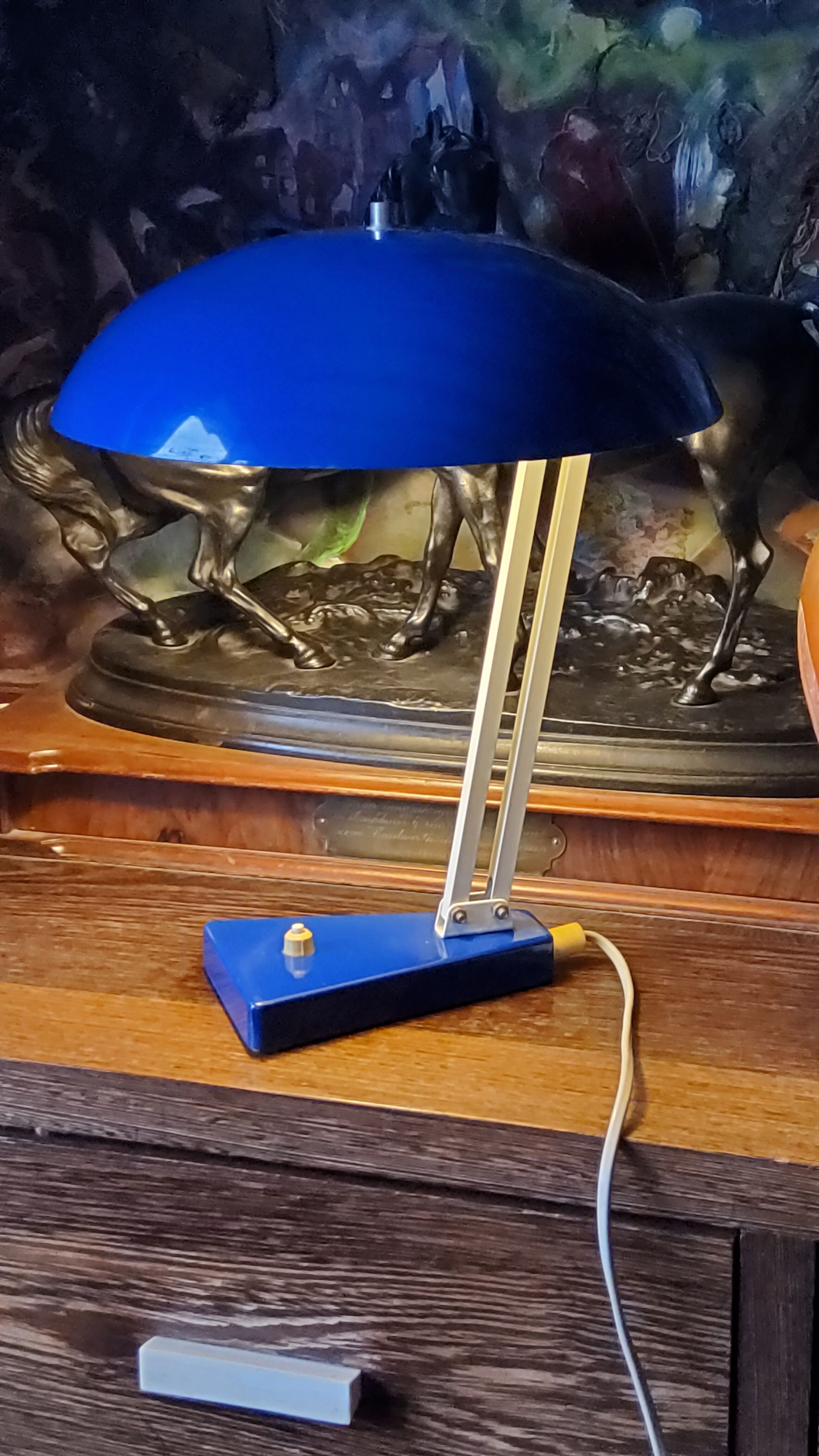 Mushroom-shaped articulated desk lamp from the 70s