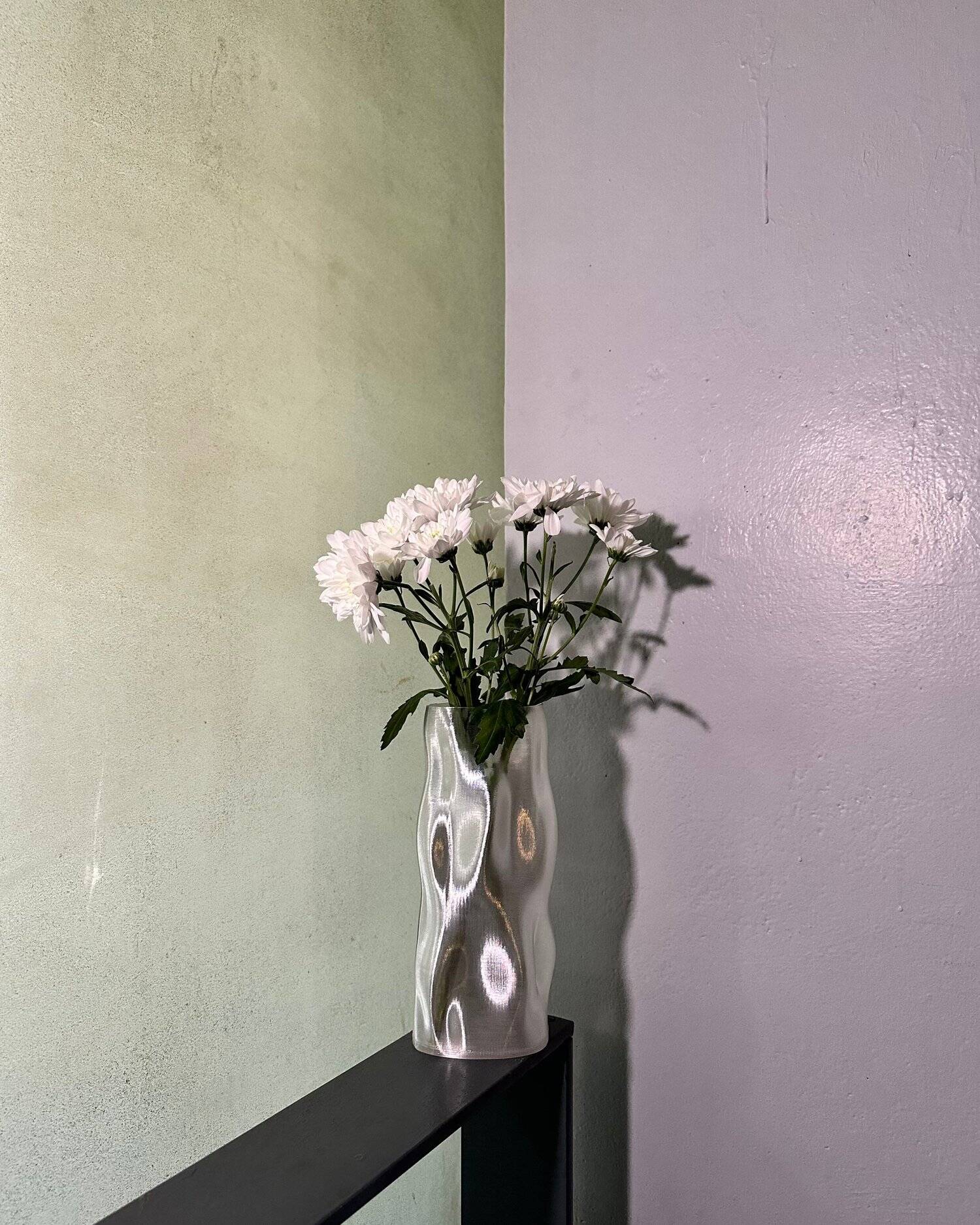 Tall Magma Vase - Transparent