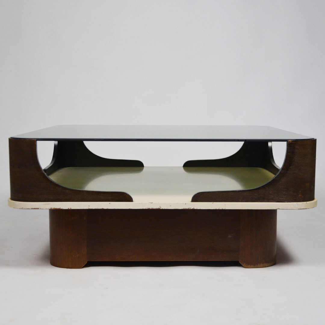 Table basse en verre fumé années 70