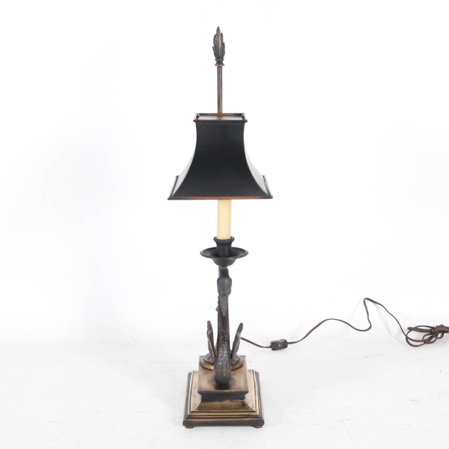Paire de lampes « cygnes » en laiton