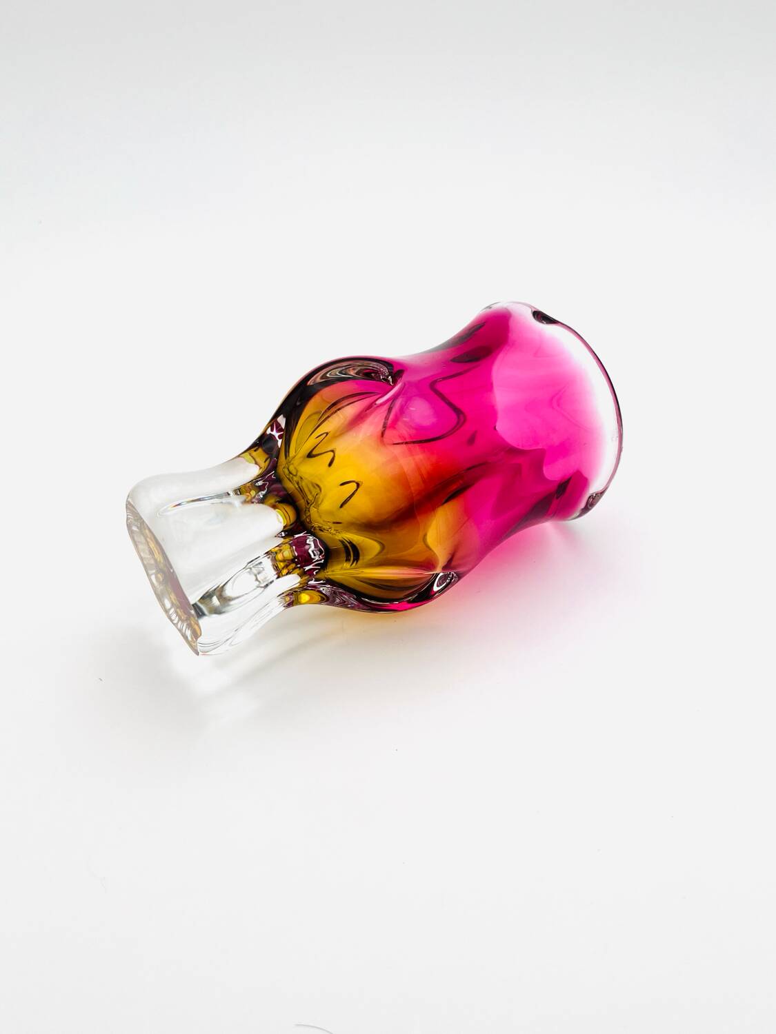 Vase - Sommerso - Josef Hospodka in fuchsia and amber yellow crystal