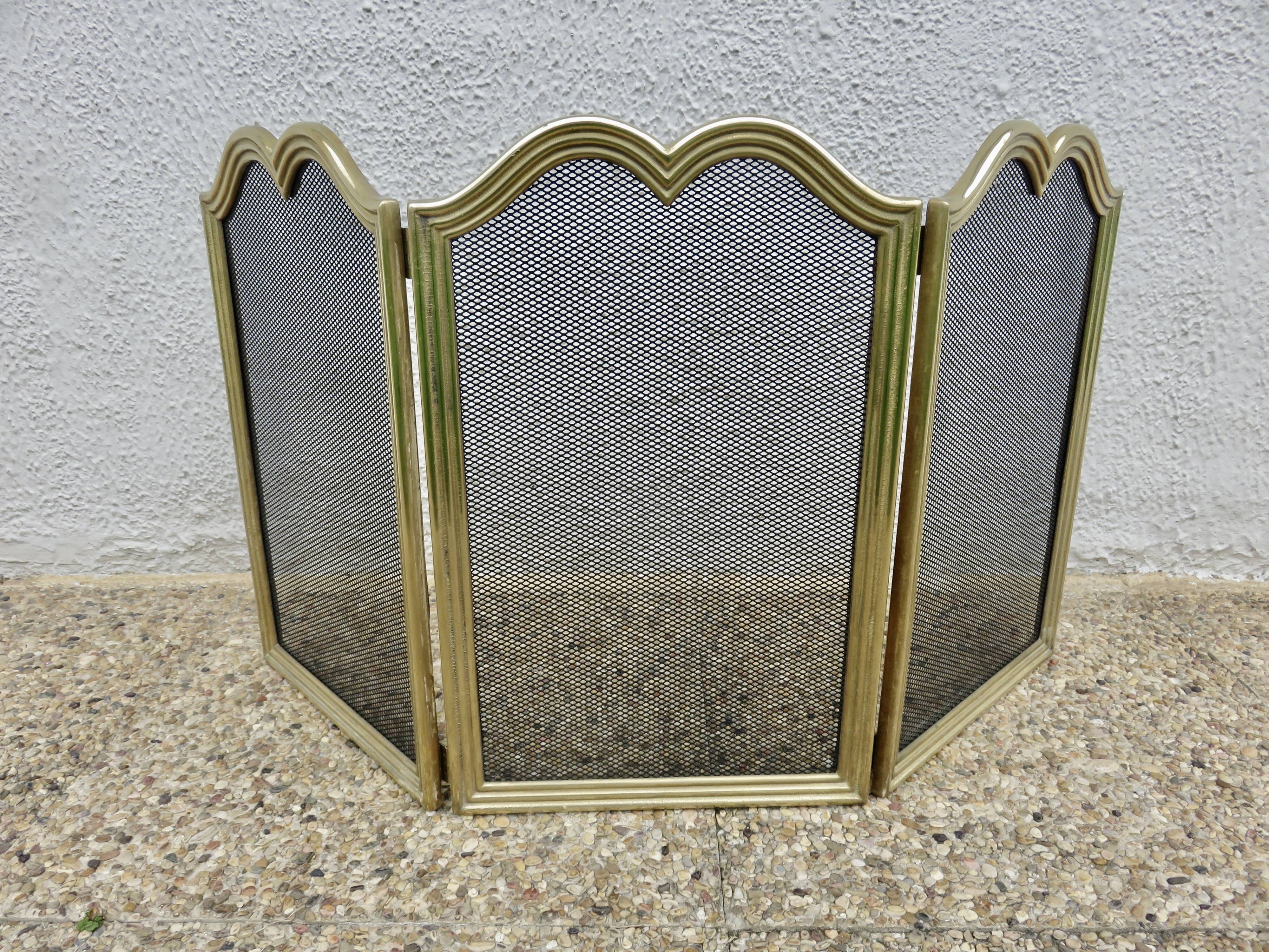 Small fire screen, spark arrester, brass, 3-panel, 1970