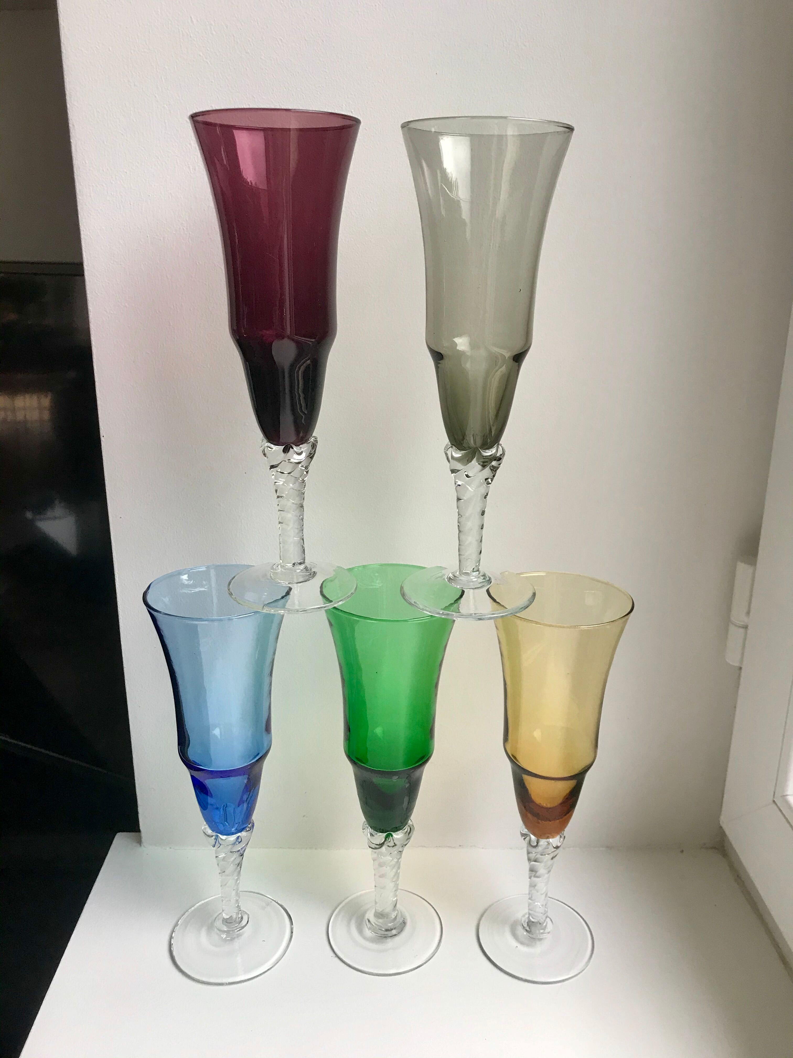 Set of 5 colorful champagne flutes feet worked 60-70s
