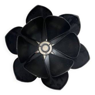 Black flower pendant lamp