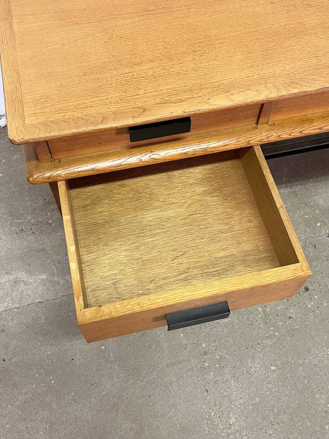 Oak desk from the 1950s