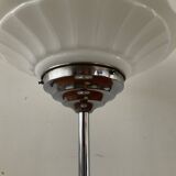 Art Deco lamp in chromed metal and opaline