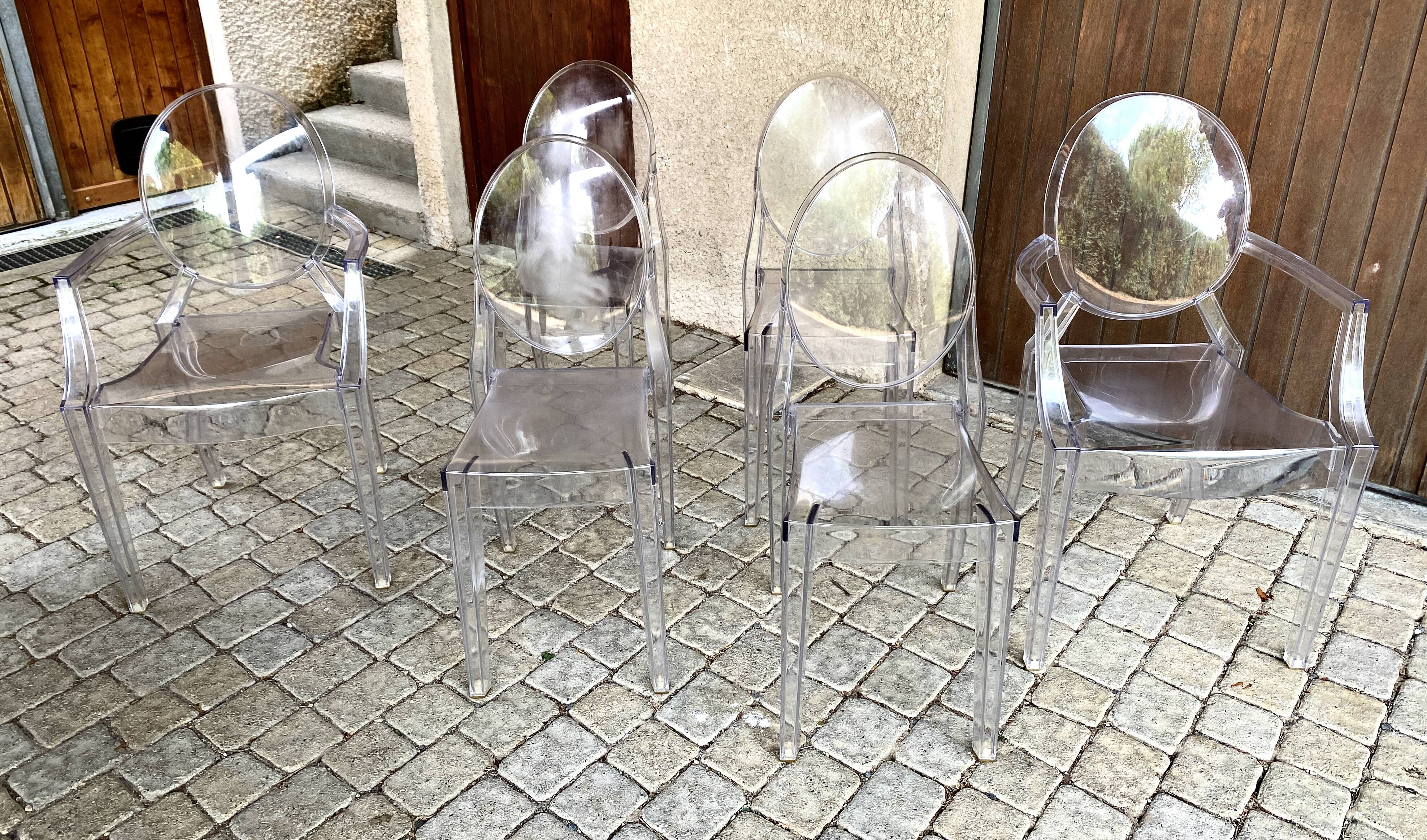 4 Victoria Ghost Chairs And 2 Louis Ghost Armchairs By Philipe Stark For Kartell