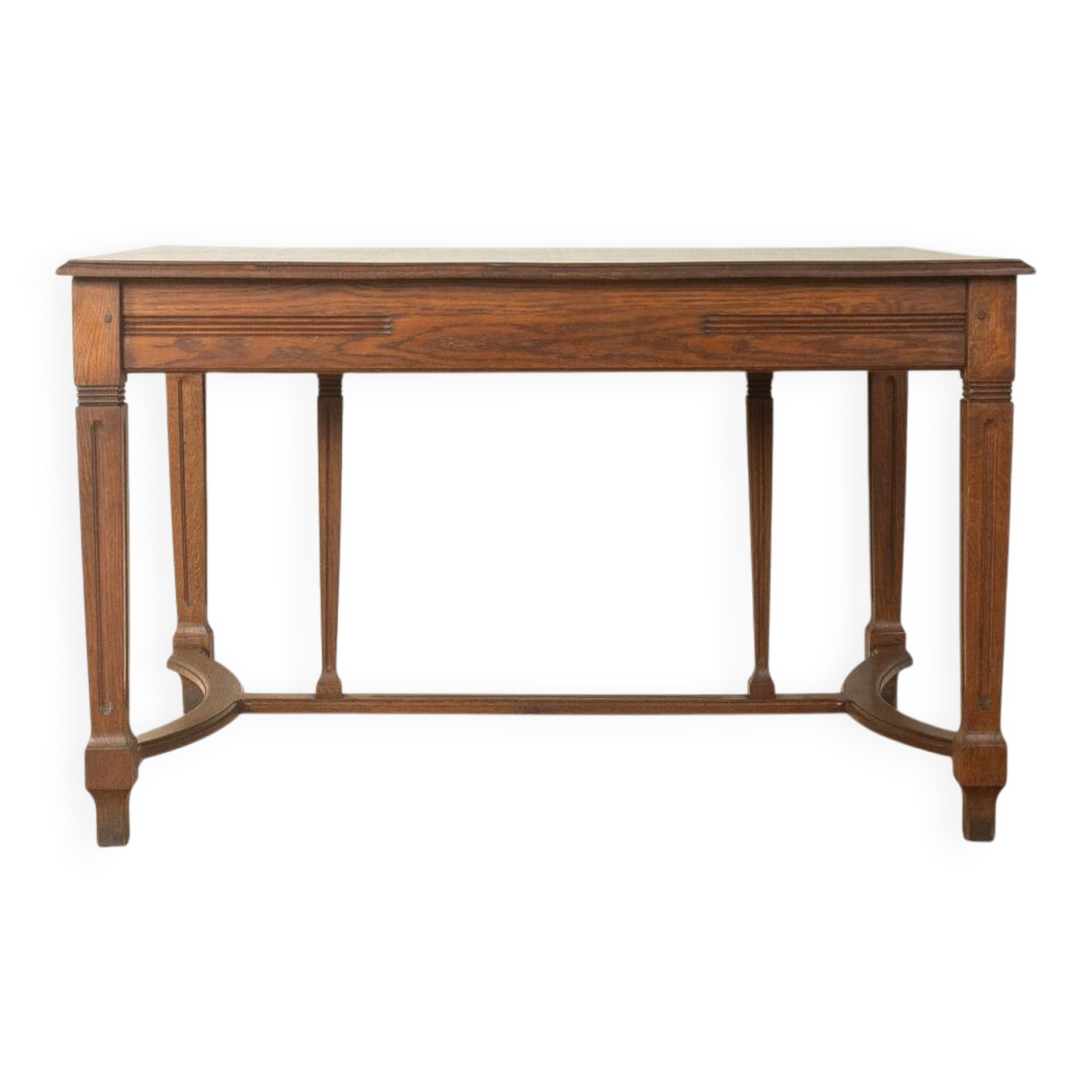 Art Nouveau dining table made of solid oak, Germany, 1910s