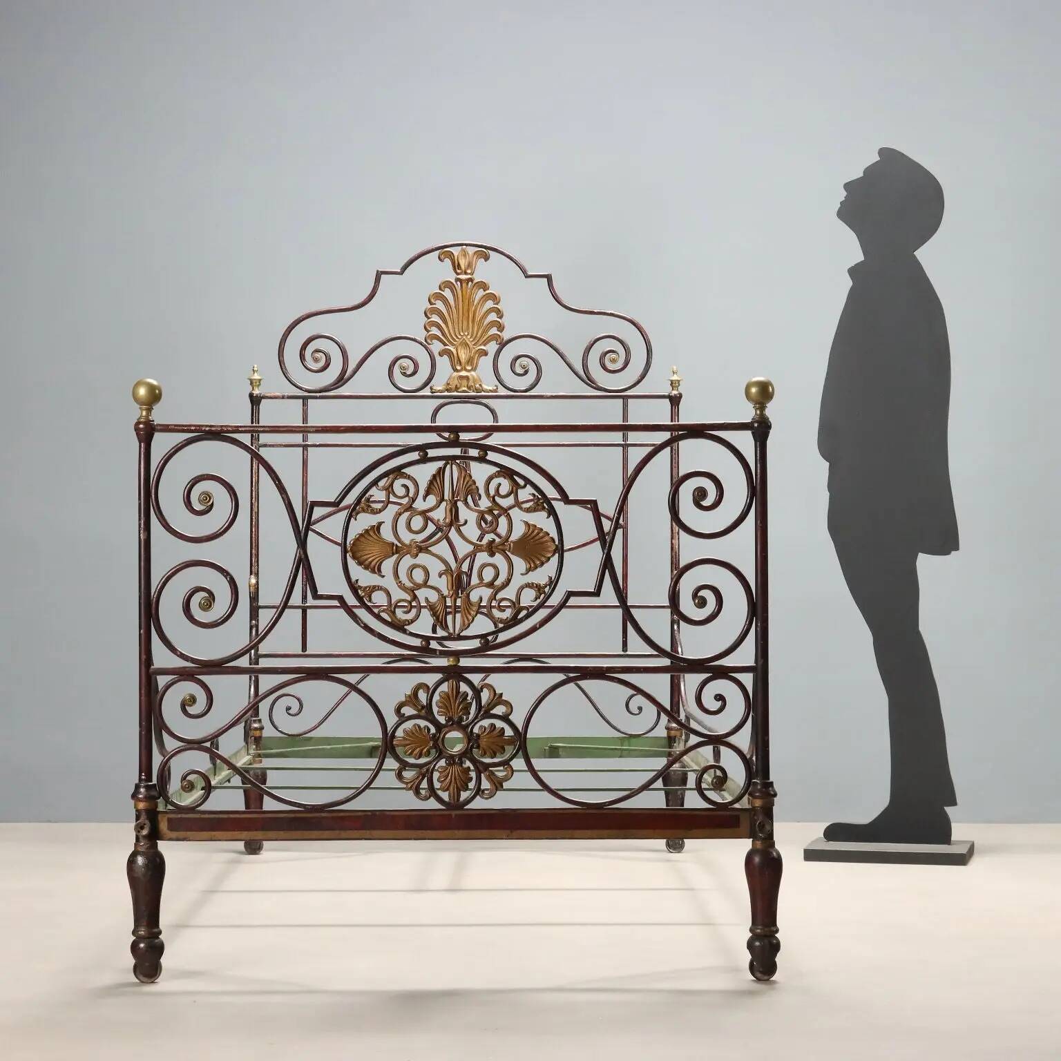 Restoration bed, second quarter of the 19th century, bronze and iron.