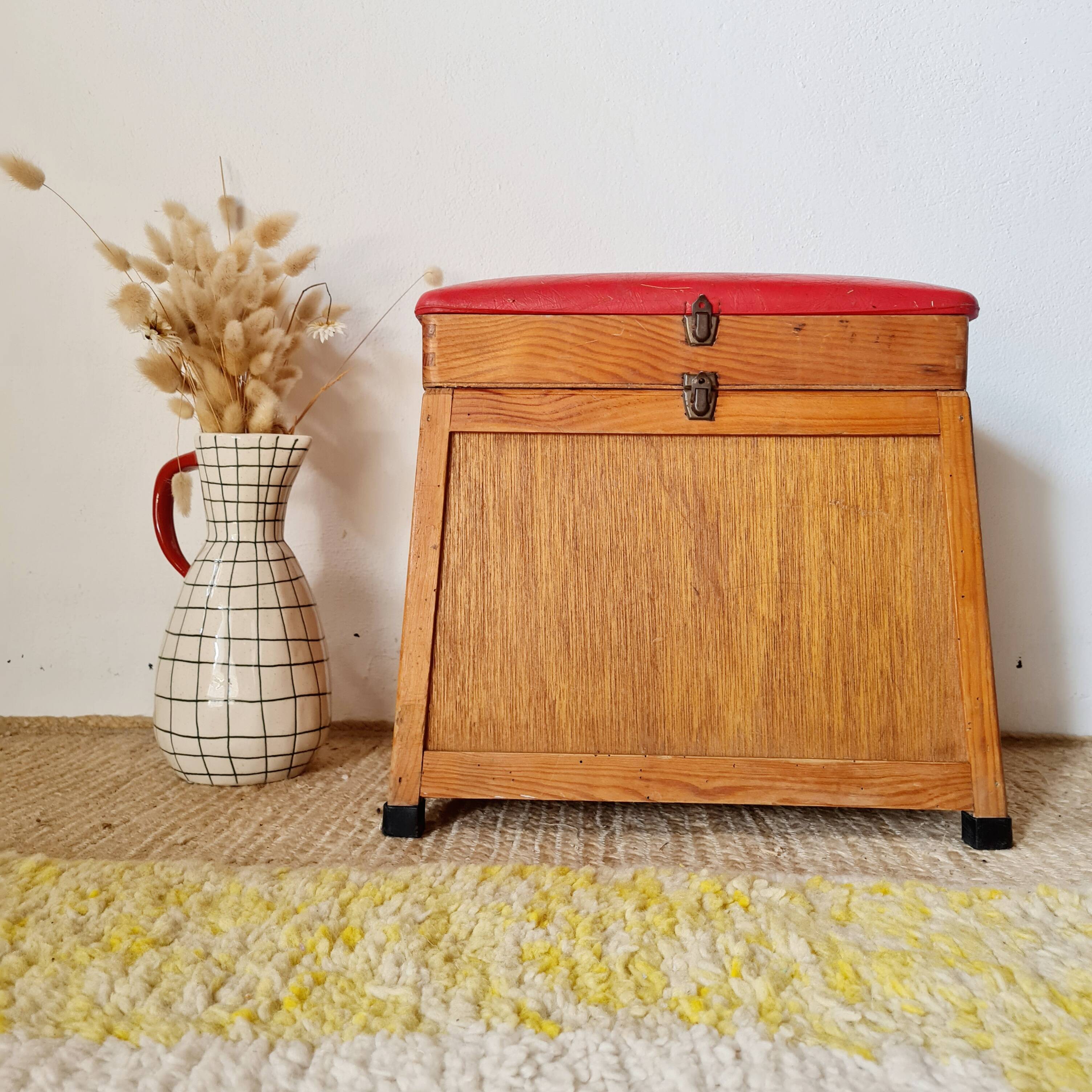 Vintage fisherman’s chest – Work stool with faux leather seat