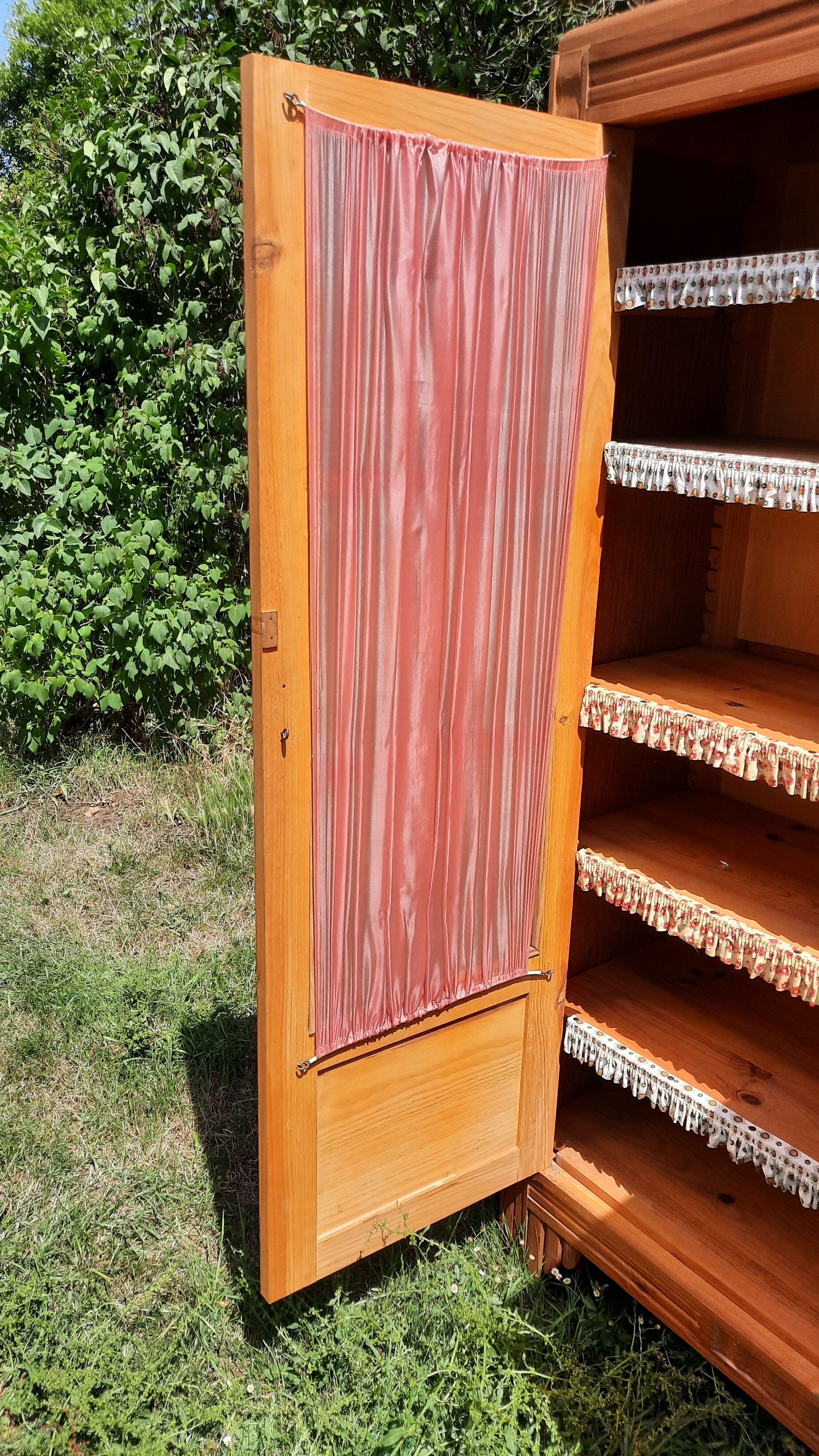 Art Deco style showcase