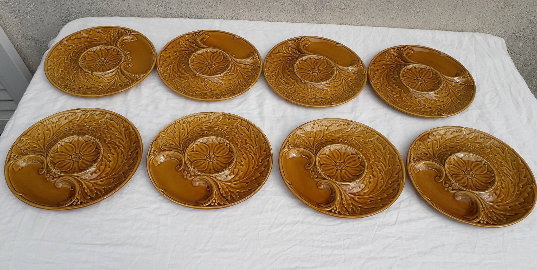 Artichoke plates in Gien