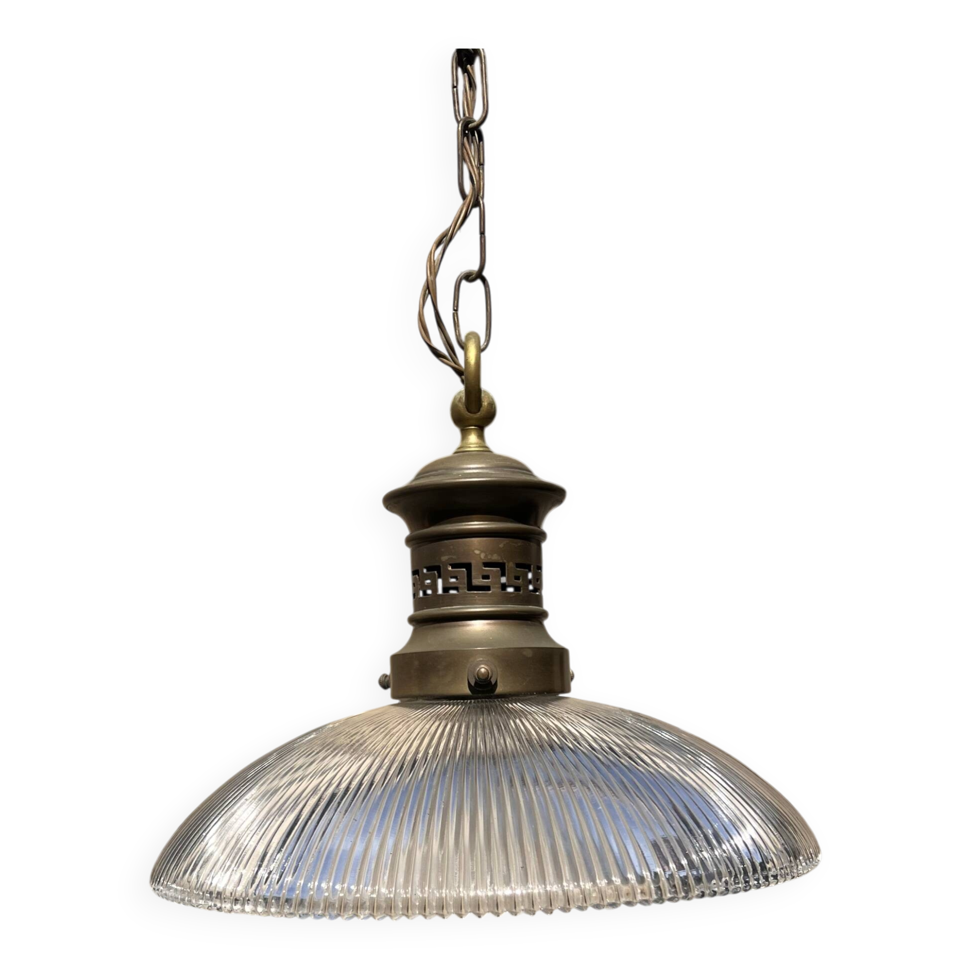 Art Deco suspension from the 1930s in glass and brass.