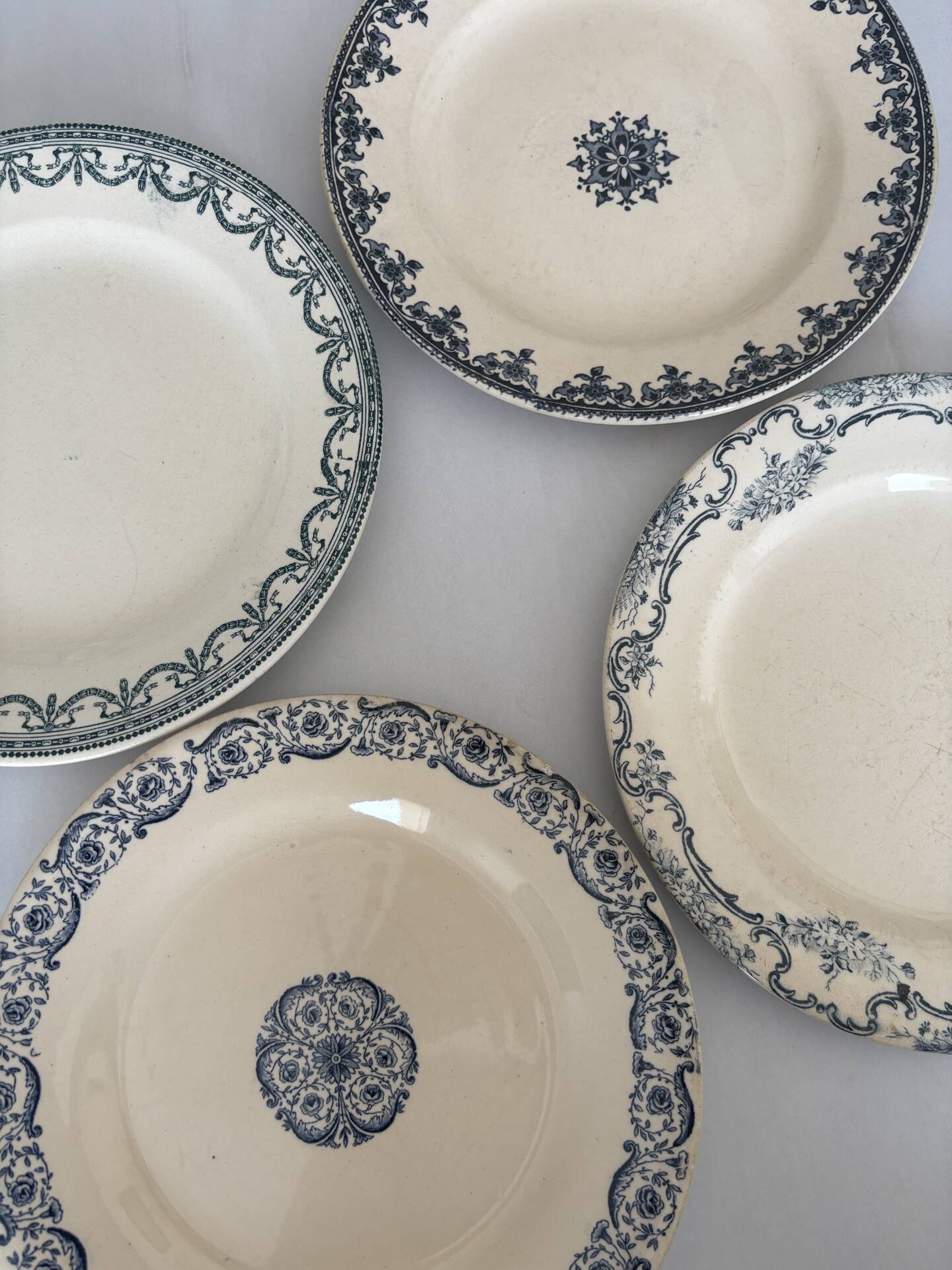 Lot 4 assiettes plate terre de fer bleu faïence ancienne - terre de fe