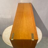 Wooden display shelf