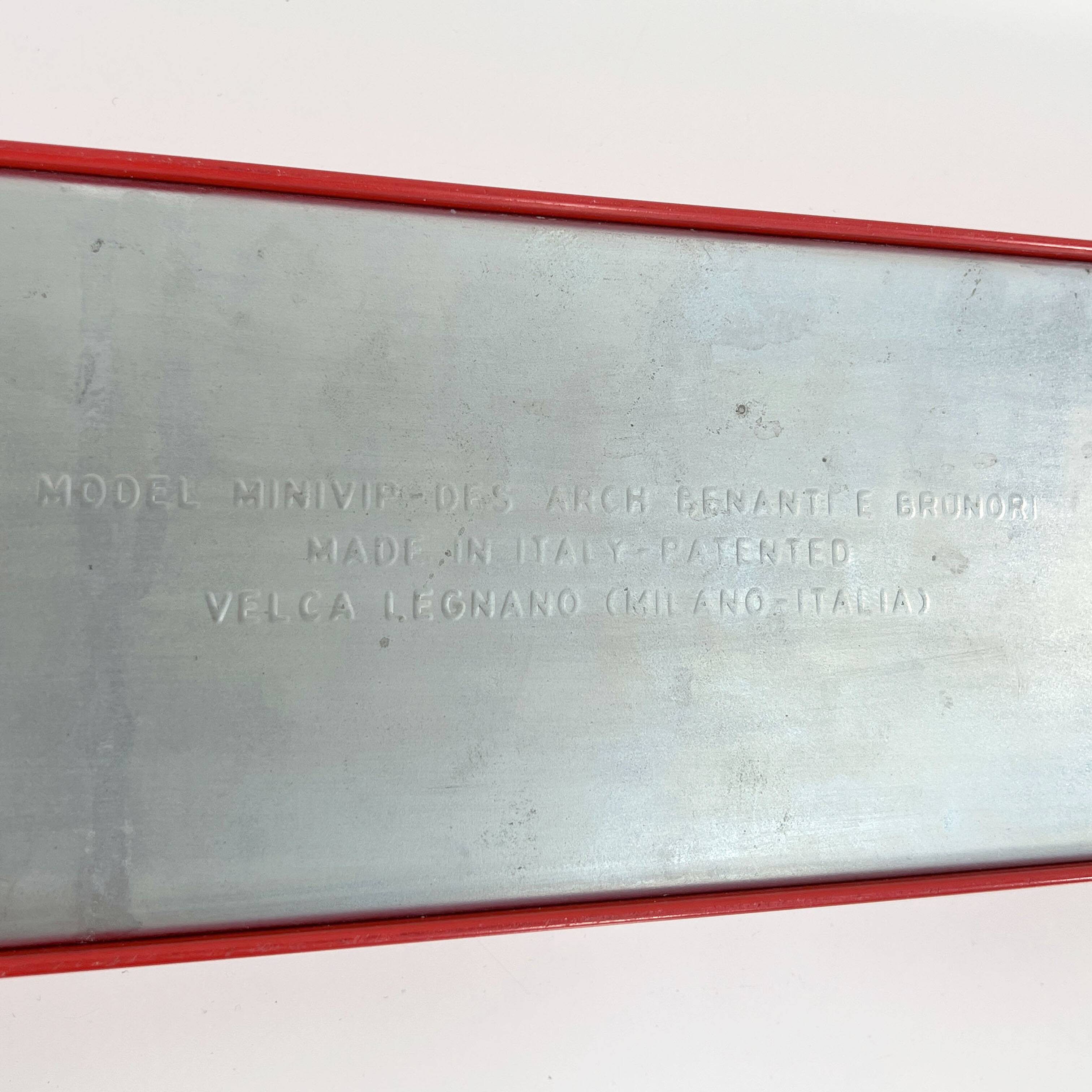 Red wall-mounted coat rack Minivip by Benanti & Brunori for Velca Legnano