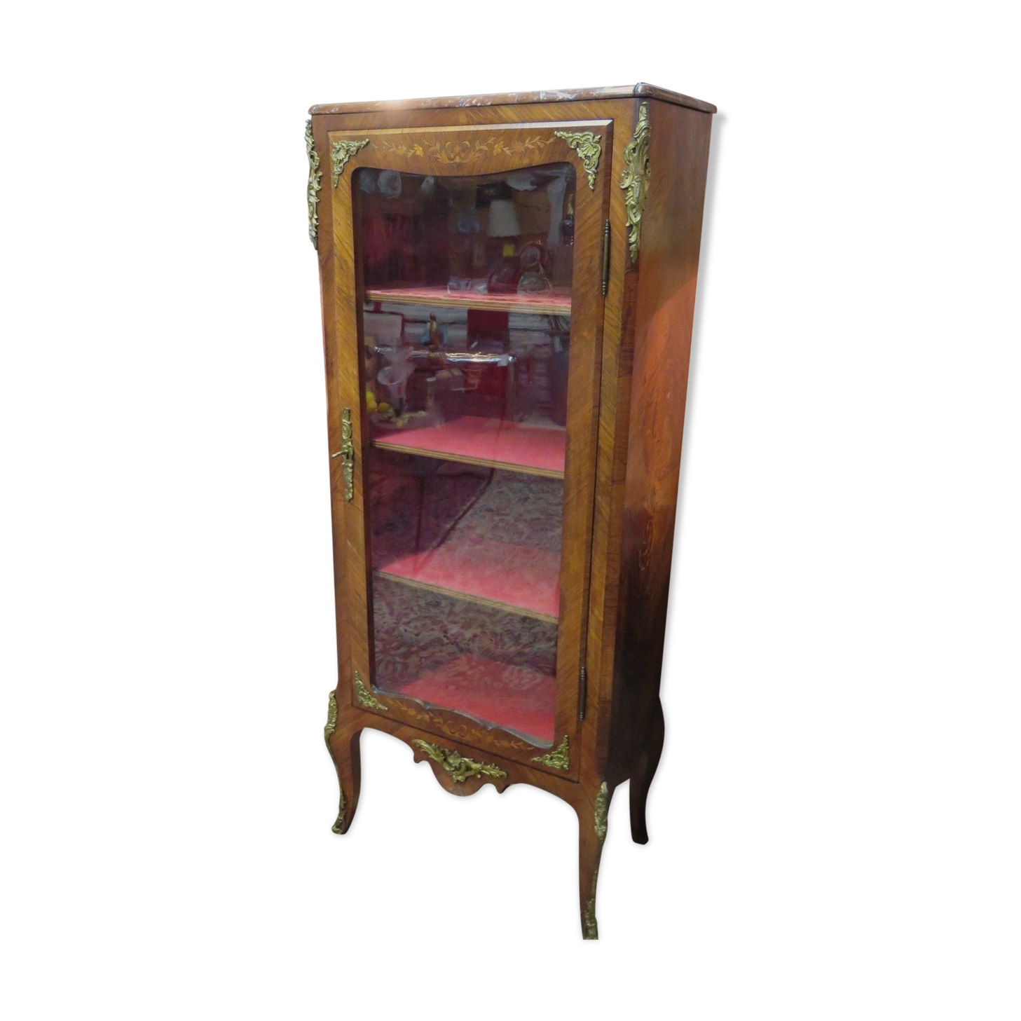 Showcase bronze Louis XV decorated with marquetry veneer