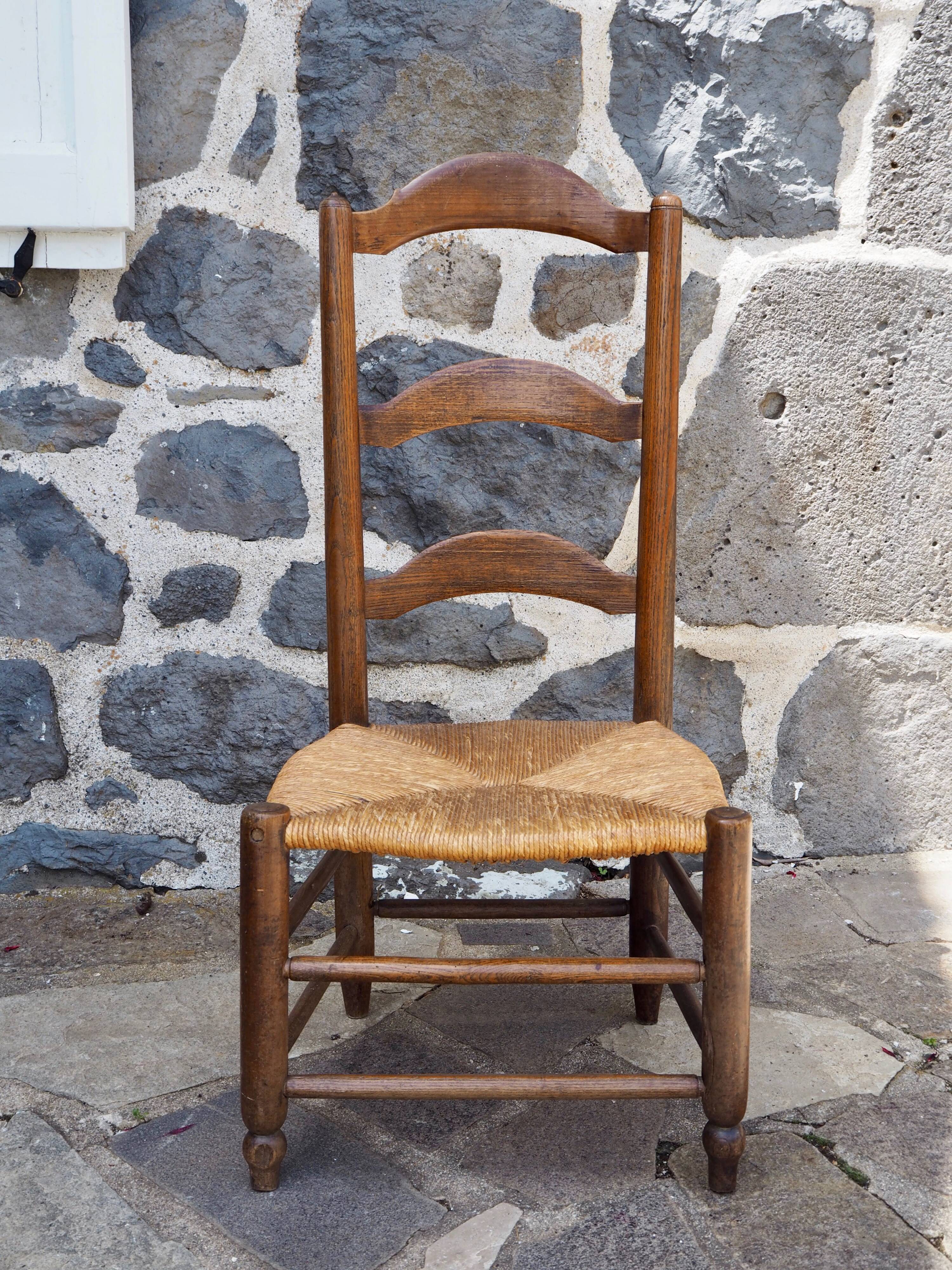 Rustic mulched nanny chair