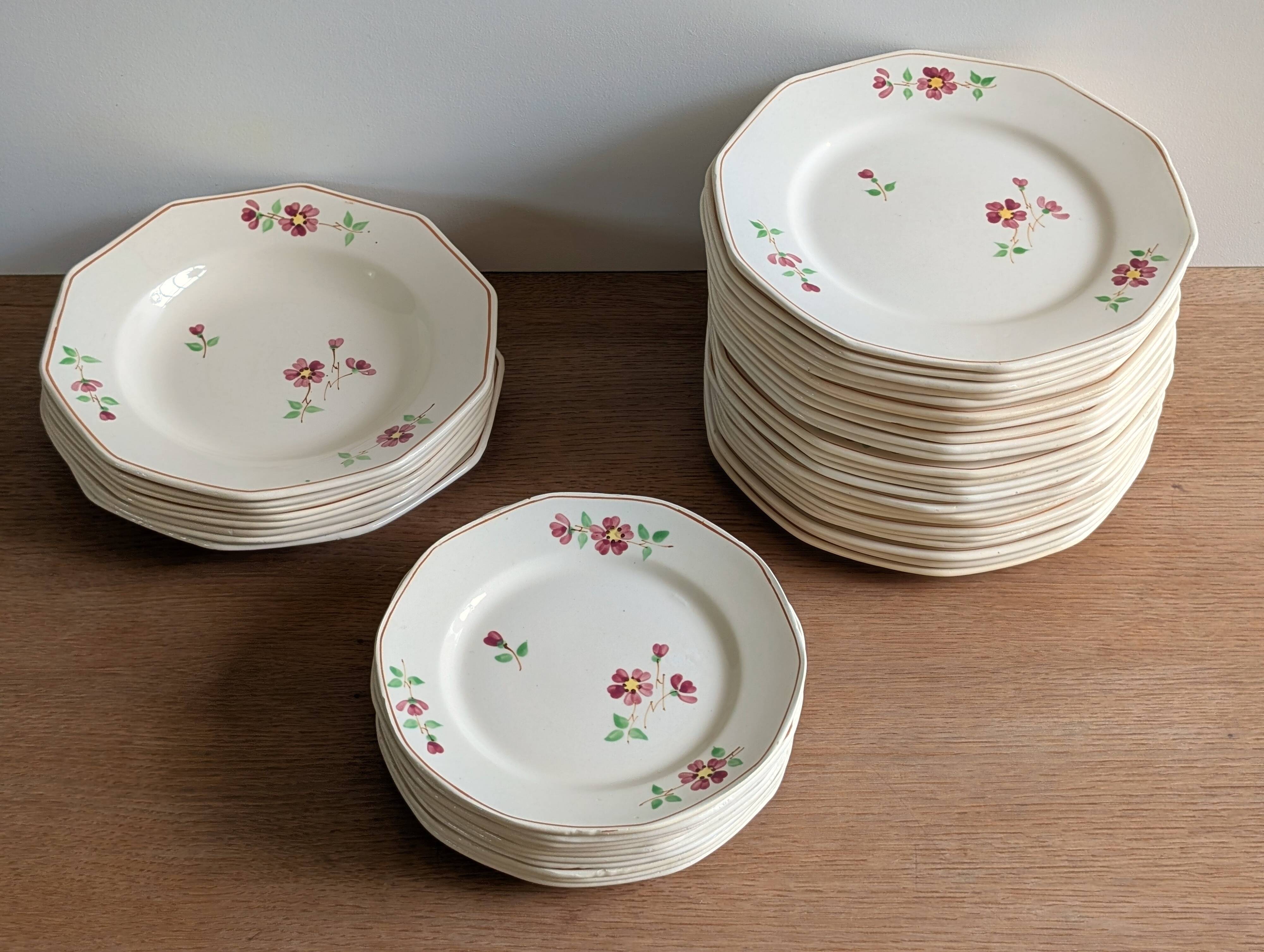 Moulin des Loups plates model "Janine"