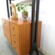 Armoire design en teck Musterring avec pieds noirs