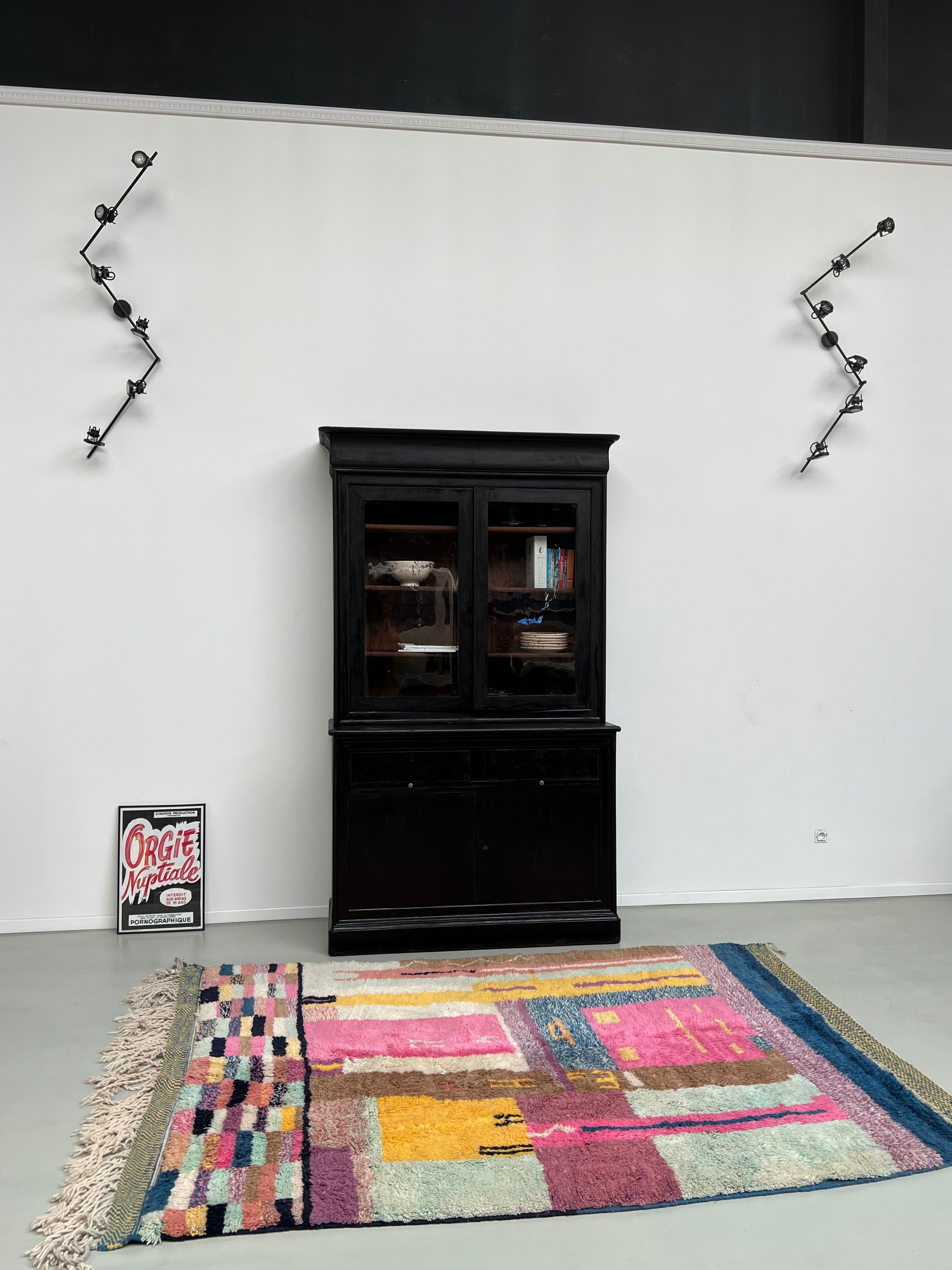 Sideboard - showcase 2 old body in blackened wood