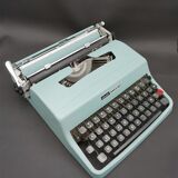 Lettera 32 typewriter