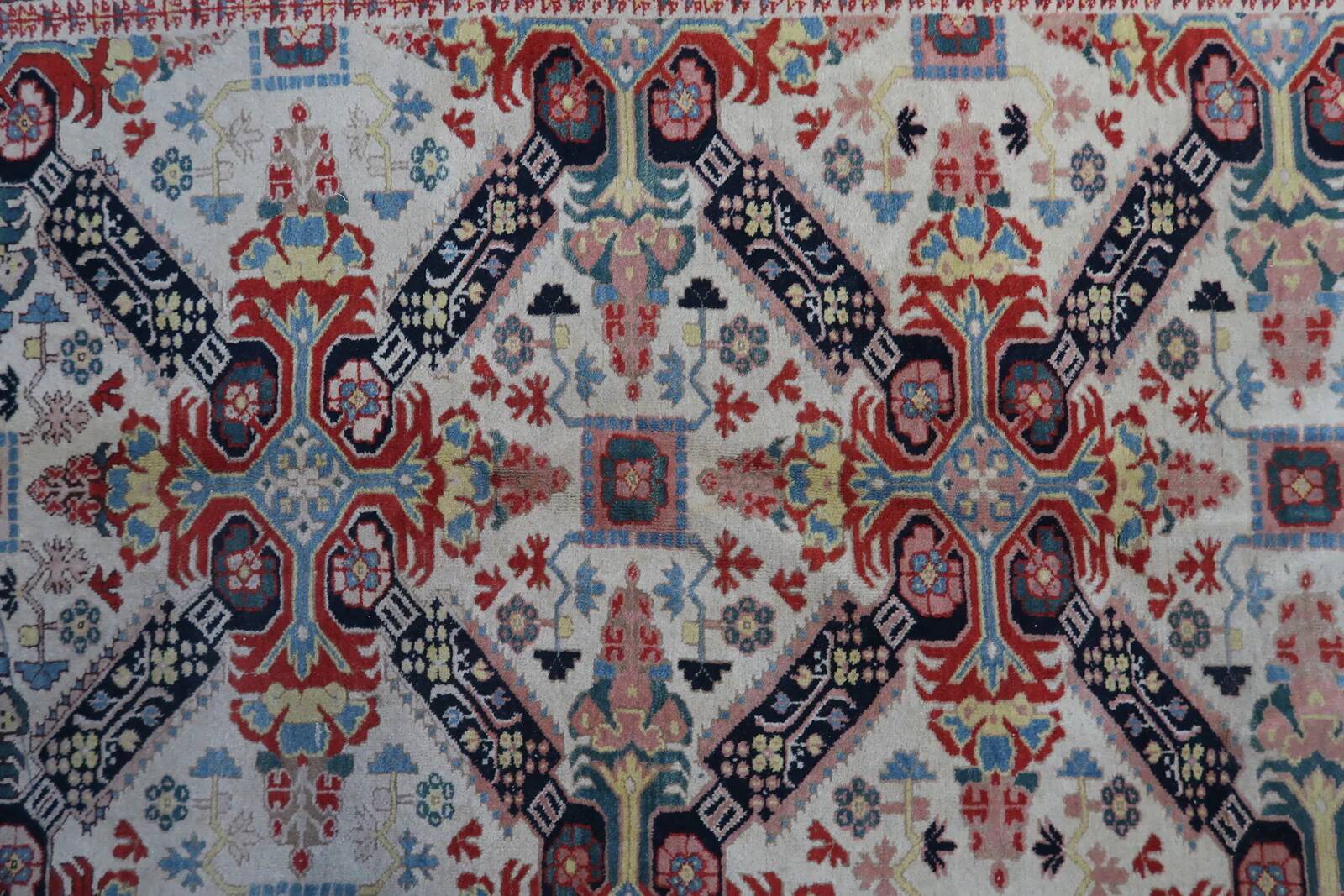 Handmade vintage Caucasian Zeyhur rug 130cm x 228cm 1950s