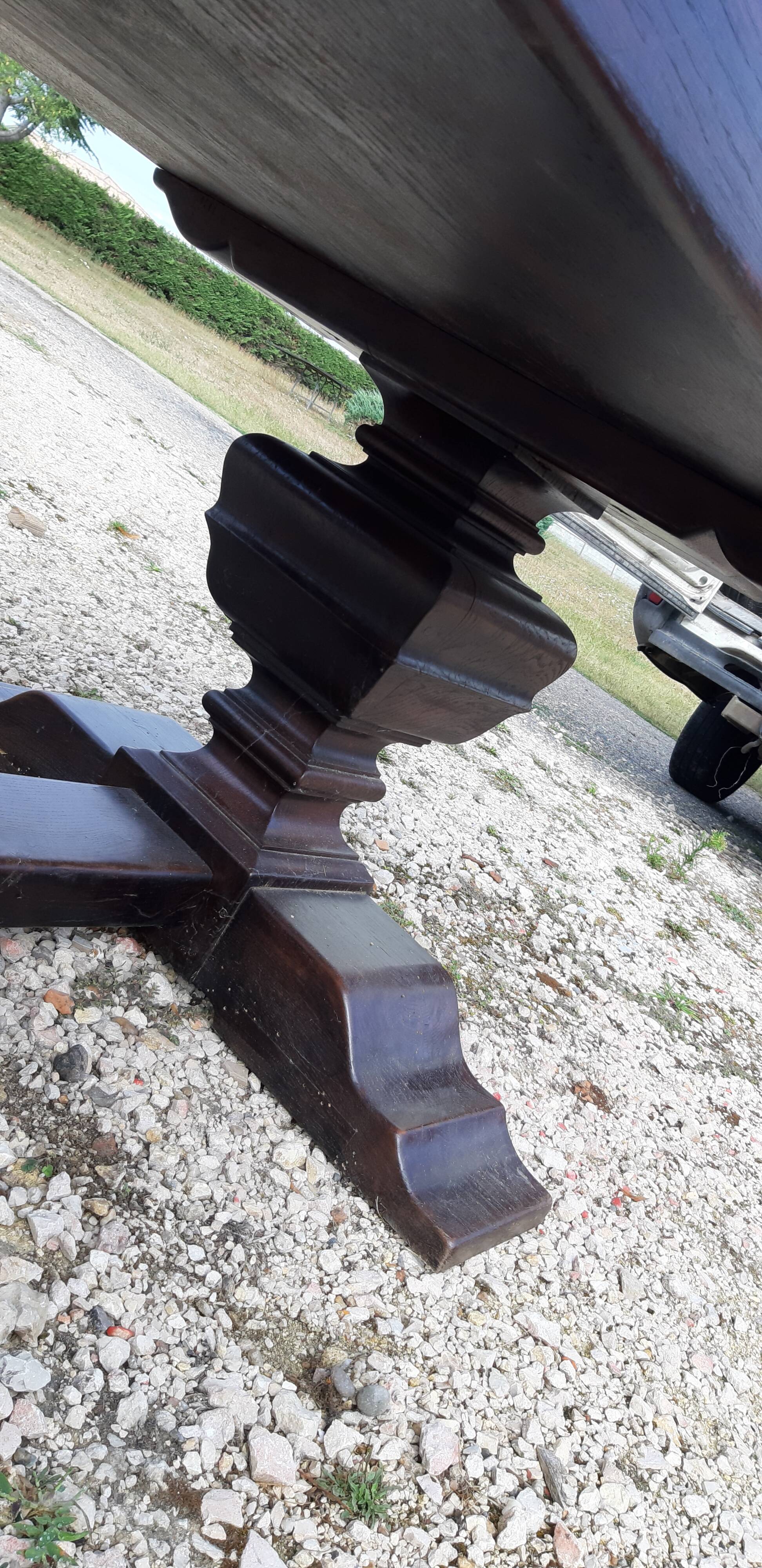 Table Monastére 18th