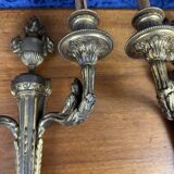 Superb and important pair of LXVI style sconces in gilded bronze