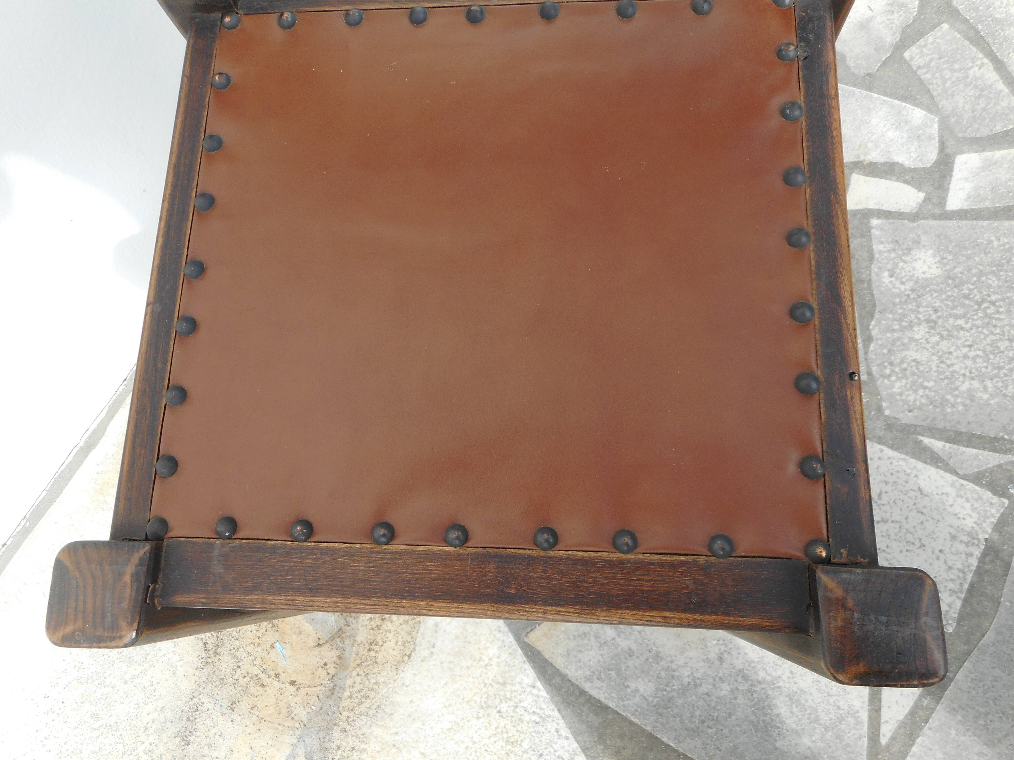 Series of 4 wood and leather chairs