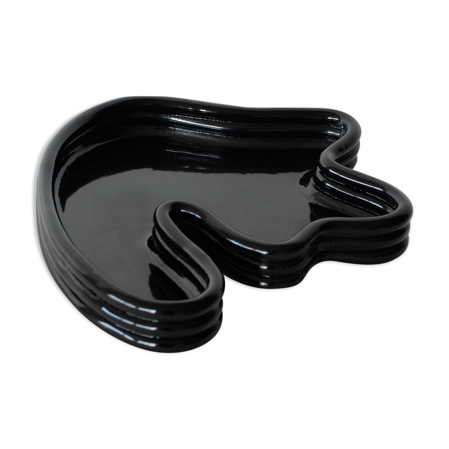 Lali black vinyl centerpiece