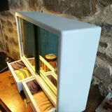 Armoire à pharmacie relookée