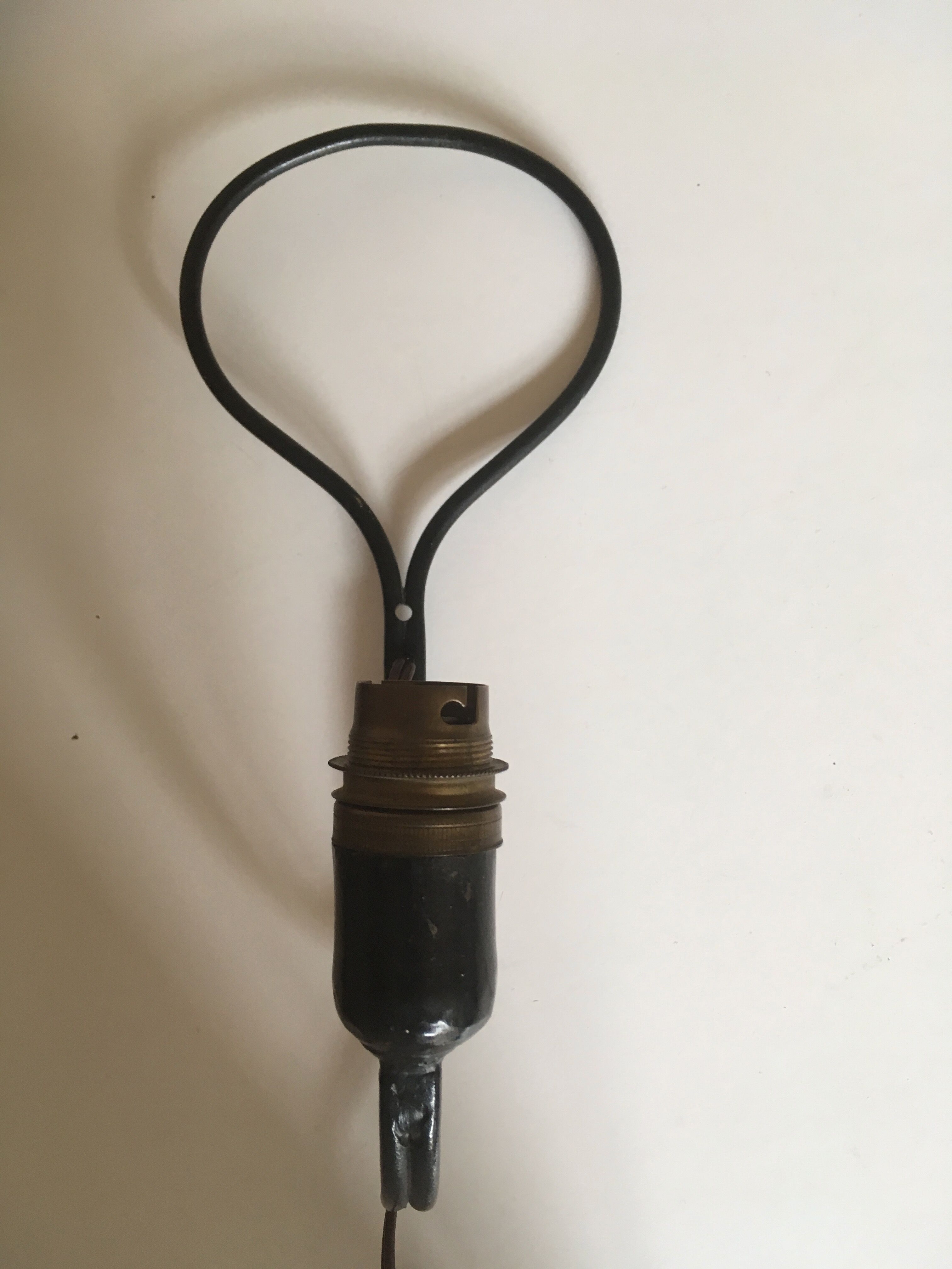 Minimum modernist applies iron curved black