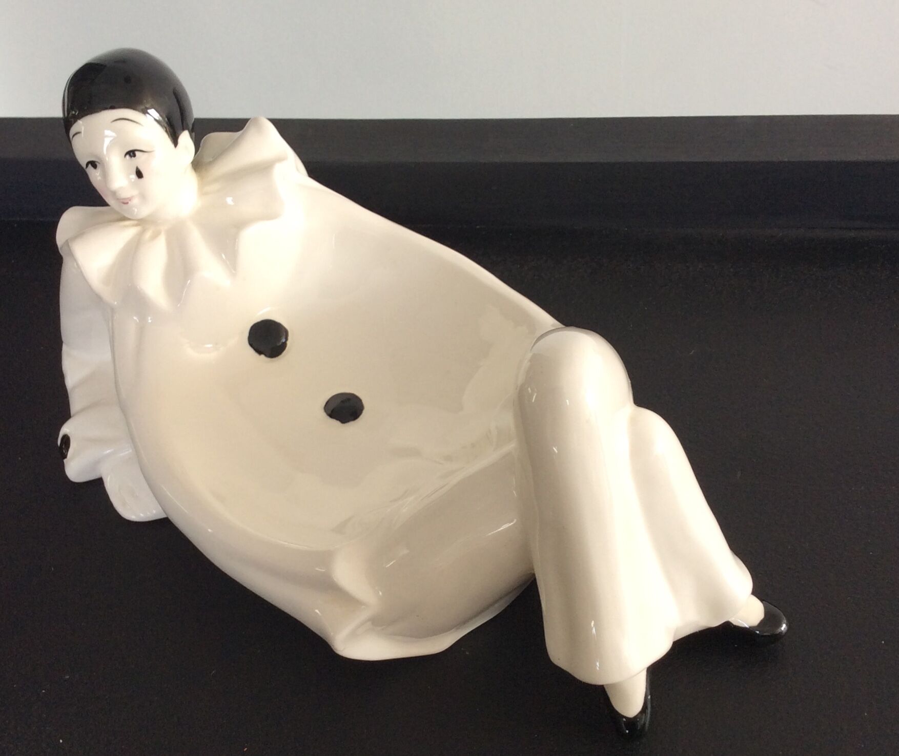 Empty vintage pocket Pierrot porcelain