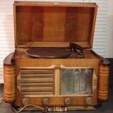 TSF radio station and built-in disc turntable model "reela prestige" 1948