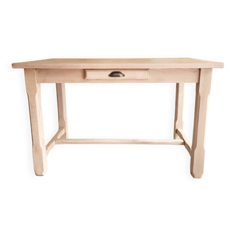 Farmhouse table