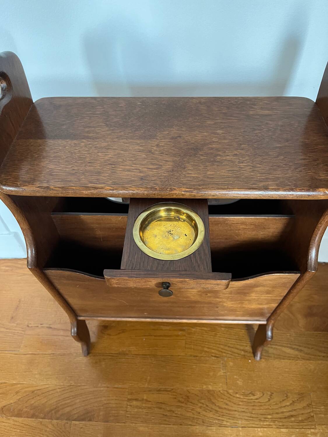 Vintage wooden end table magazine holder