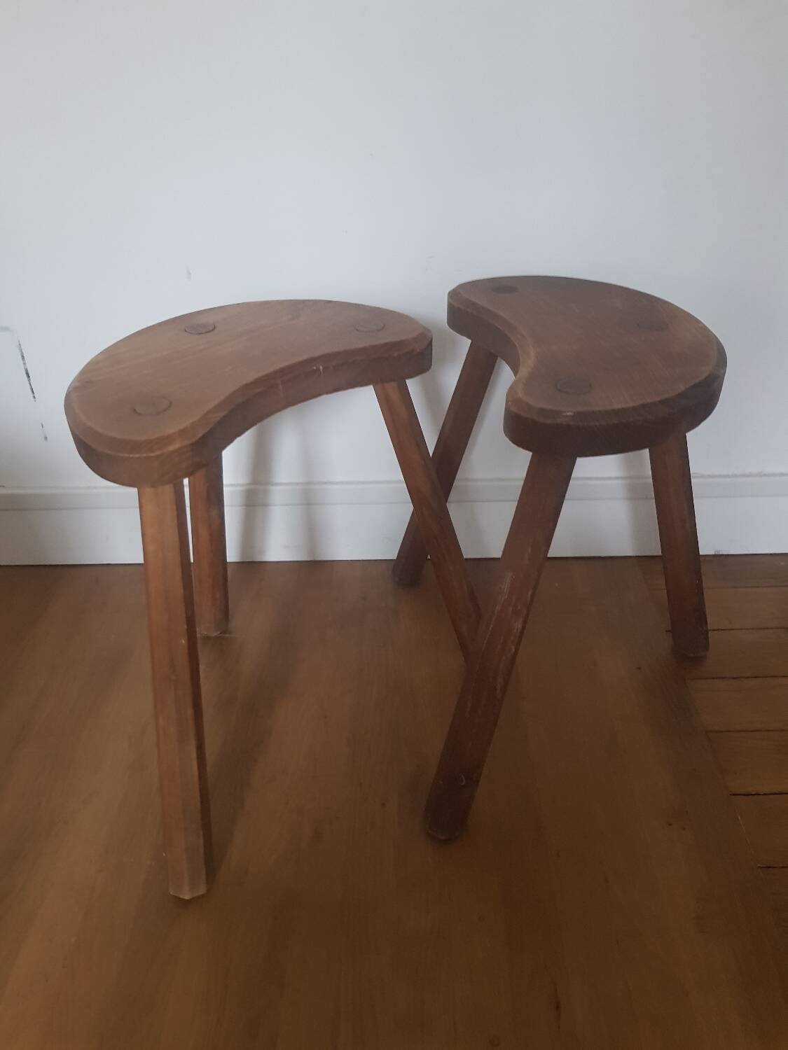 Set of 2 high vintage tripods