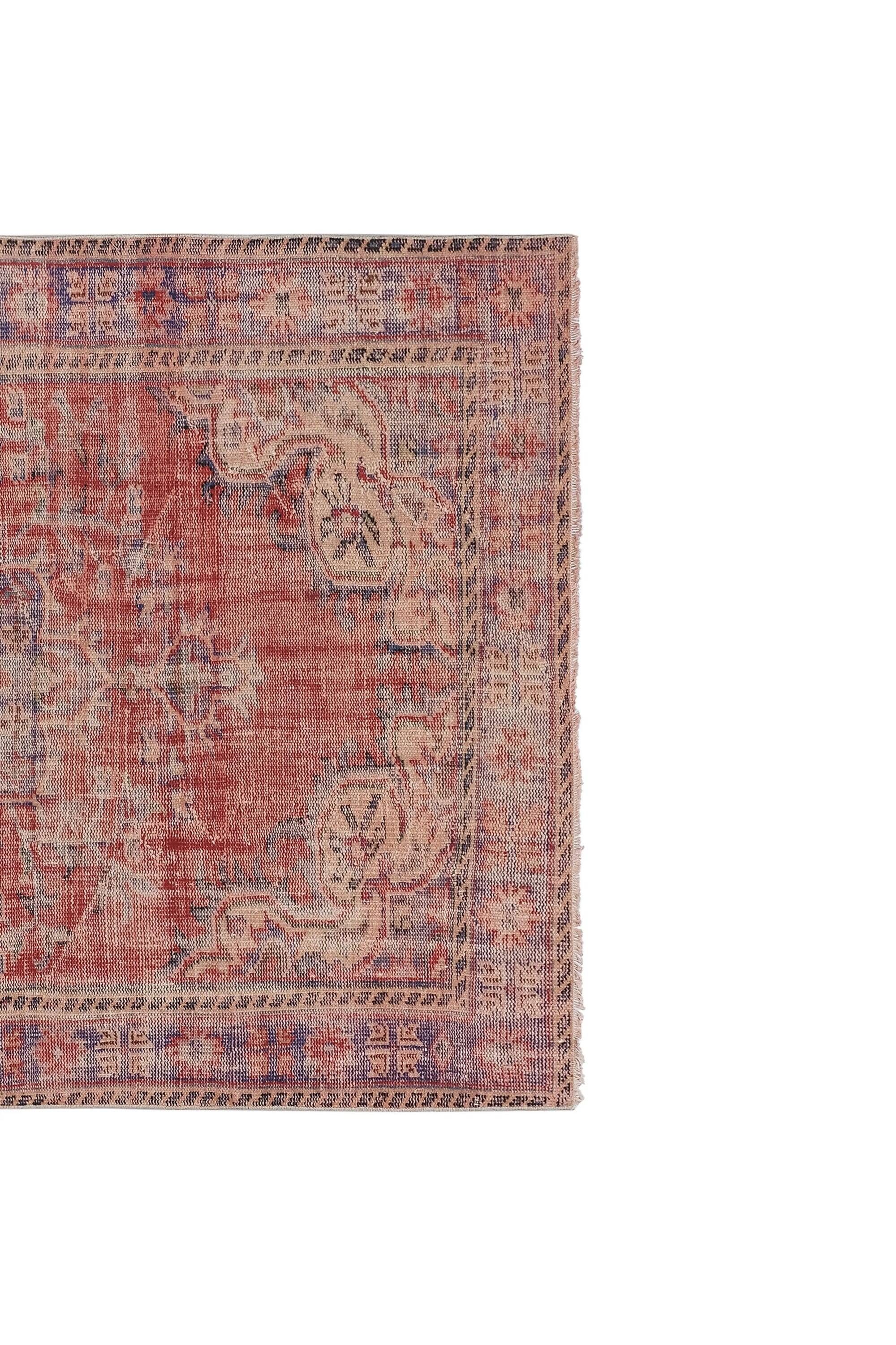 Vintage handmade Anatolian rug 182x276 cm