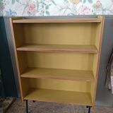 Bibliothèque jaune vintage
