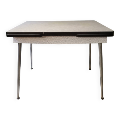 Table à rallonges extensible en formica