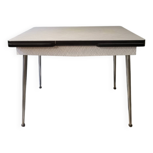 Table à rallonges extensible en formica