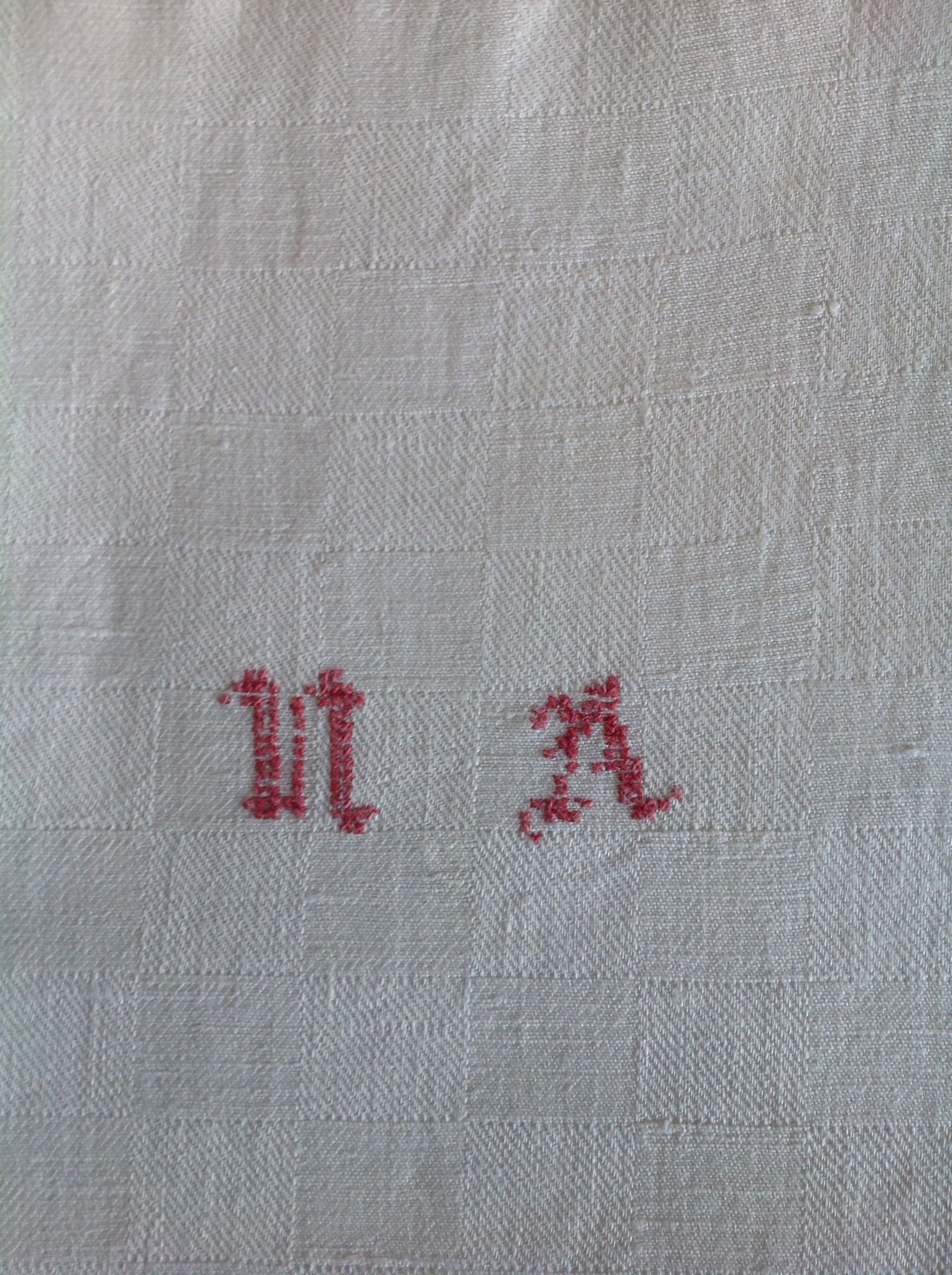 5 cotton dammase monogrammed towels NA