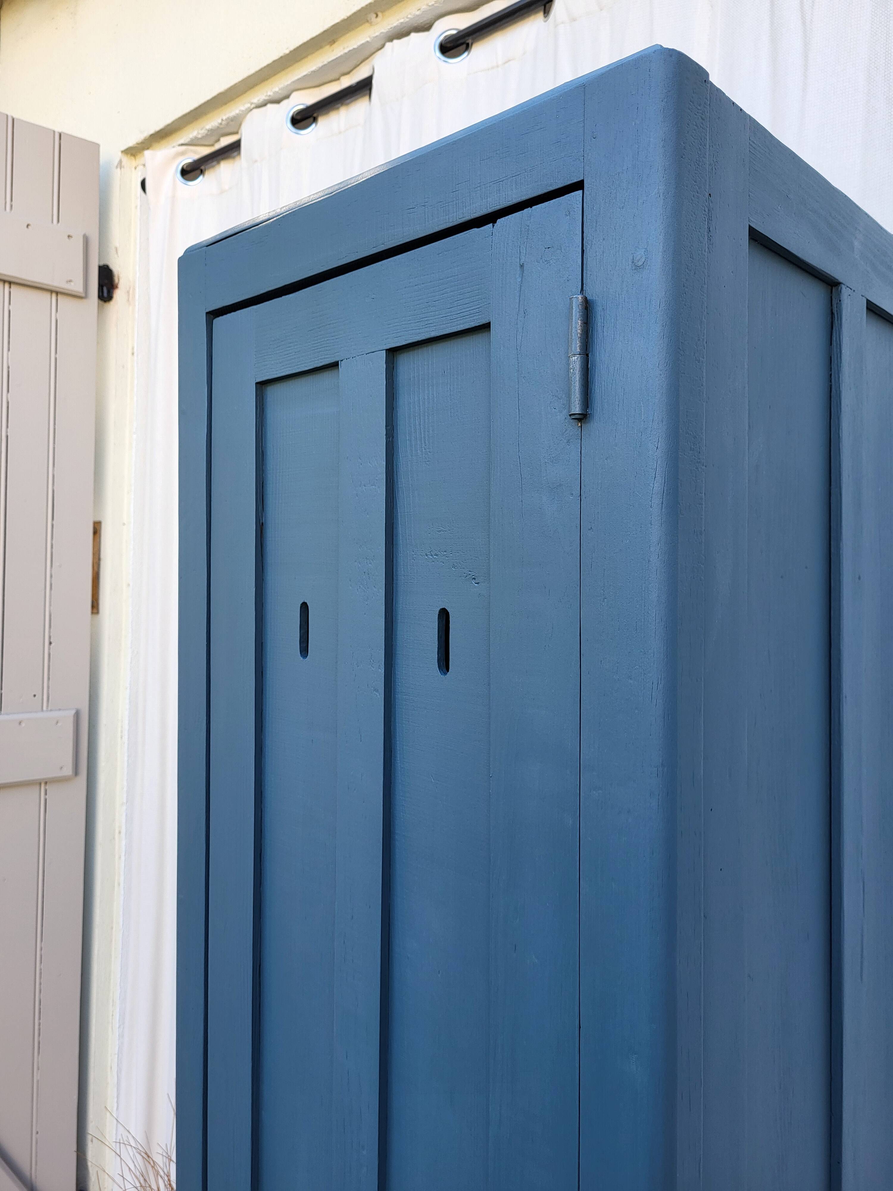 Cloakroom / Wardrobe