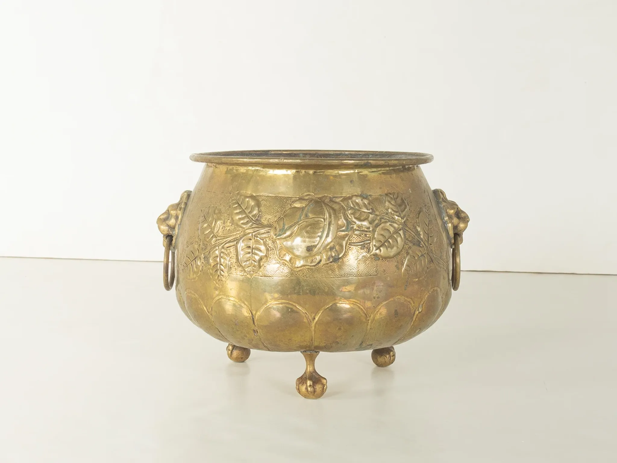 Victorian flower pot, around 1860
